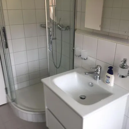 Suzanne Nr- 18 Appartement-fewo- Dusche Oder Bad- Wc 5-bettwohnung By Interhome Apartment